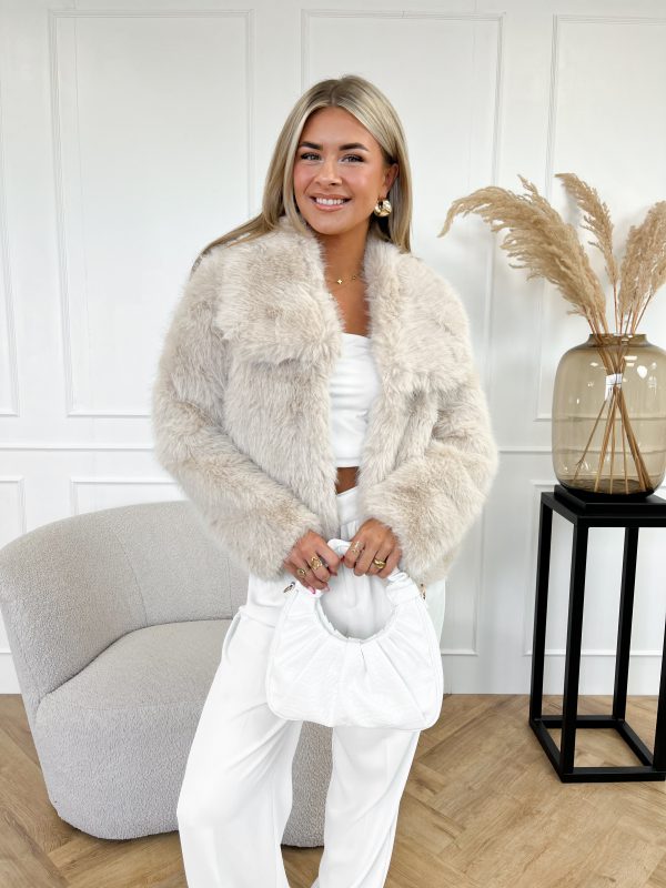 Jolein faux fur jas beige