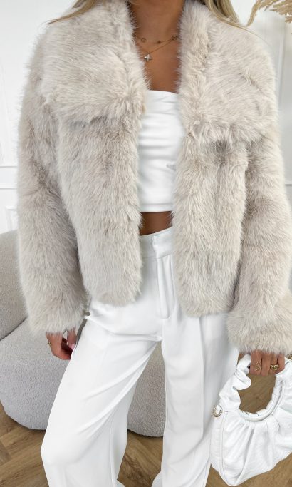 Jolein faux fur jas beige