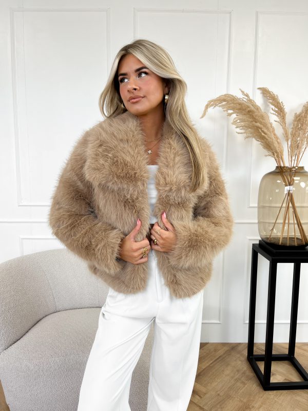 Jolein faux fur jas camel