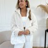 Daya faux fur jas off white