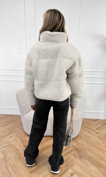 Livva teddy bomber off white