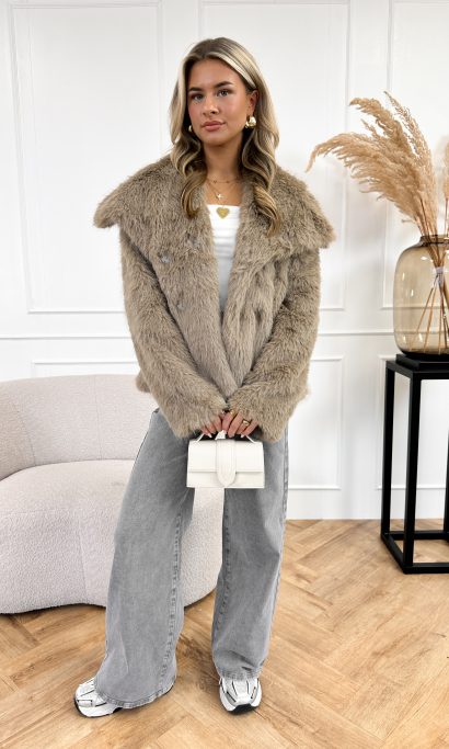 Chloe faux fur jas taupe