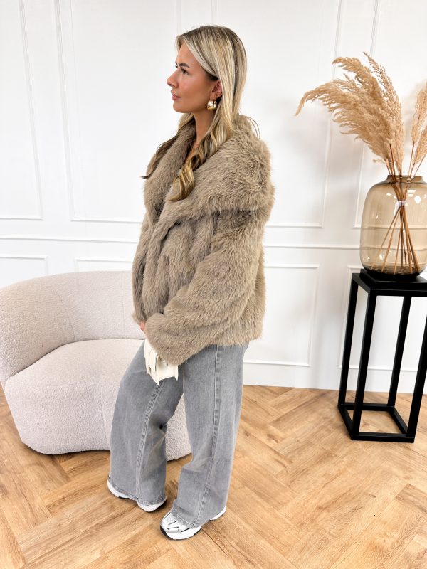 Chloe faux fur jas taupe