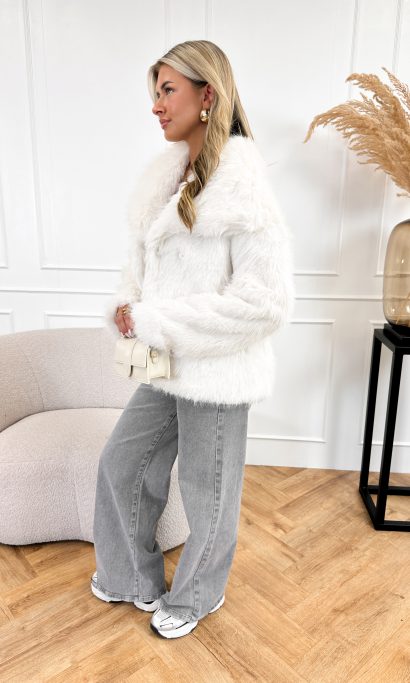 Chloe faux fur jas off white